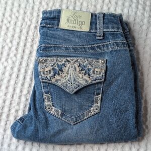 Love Indigo Cropped Blue Jeans with Lace Detail